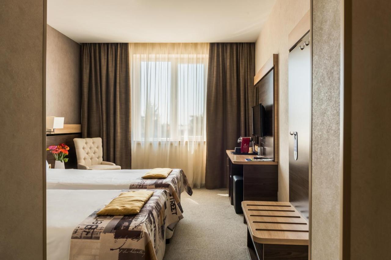 Dunav Plaza Hotel روس المظهر الخارجي الصورة
